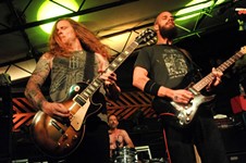 Chaos in Tejas Live (Saturday): Metalcore Mohawk