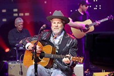 Robert Earl Keen Takes a Final <I>ACL</I> Bow