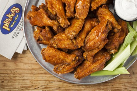 Qualifying Rounds Open for Pluckers Wing King