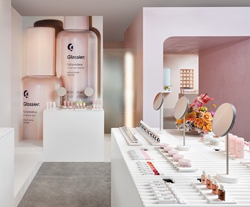 Glossier Is Coming to South Congress