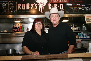 Luke Zimmermann (r) with wife Pat Mares