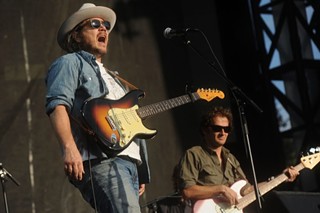 Wilco’s Jeff Tweedy, or is that Bob Dylan? Bassist John Stirratt at right