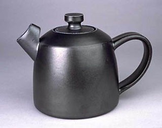 Black teapot, by Ryan McKerley