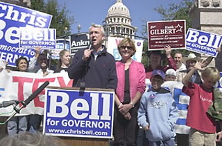Chris Bell drums up support at last Sunday's What Would 
Ann Do? march and rally at the Capitol. Ann Richards 
was the last Democrat to occupy the Governor's Mansion. 
Bell hopes to be the next.