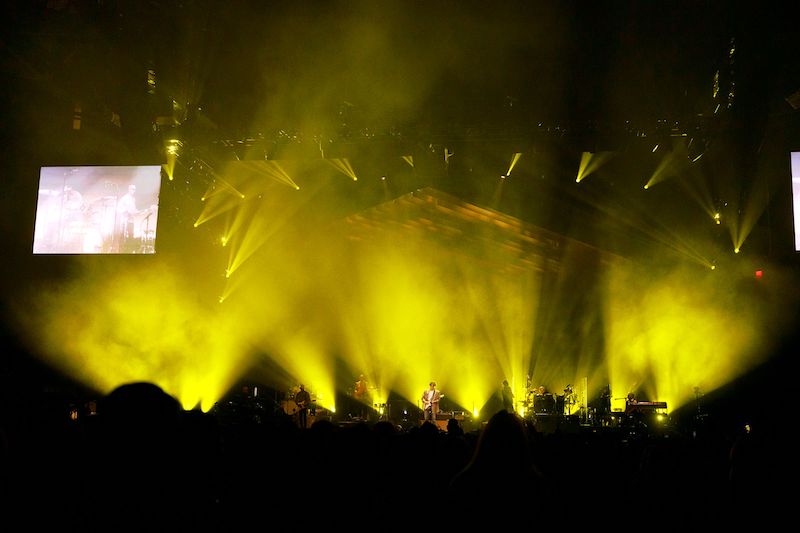 John Mayer Sets the Moody Center Mood Sob rocker marks first show at