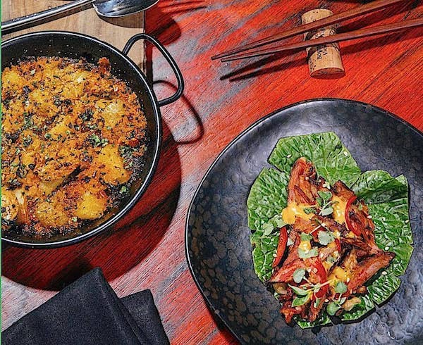 Gjestedirigenter fra Norge;  Perry’s Off-the-Menu;  New York Dead Rabbit;  Noe Noe Space Lord Chophouse;  den fristende muligheten for gratis burgere i et år;  og mer: Alle nyhetene som begeistrer smaksløkene dine – Mat