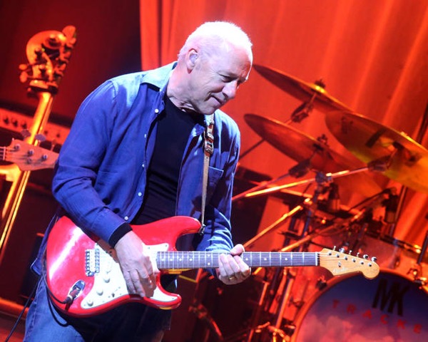 What is Mark Knopfler's opinion on Pink Floyd's David Gilmour