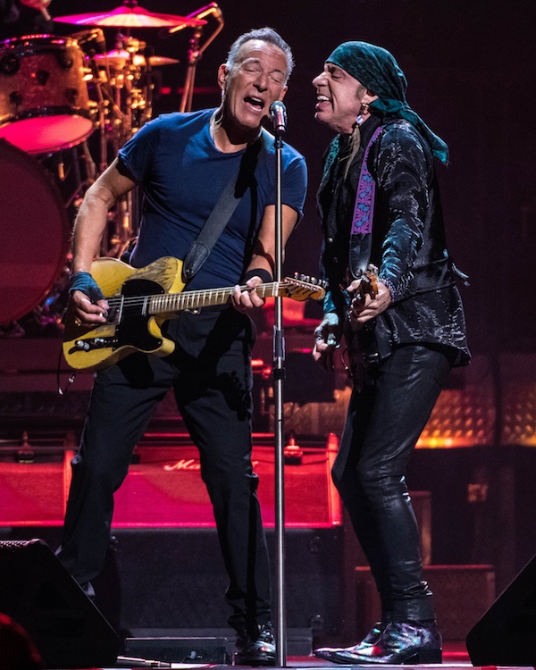 On the Nightshift: Bruce Springsteen & the E Street Band Keep