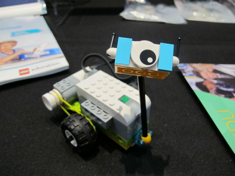 efterklang Inspirere Sandet SXSWedu: WeDo 2.0: Lego tackles robotics for kids - News - The Austin  Chronicle