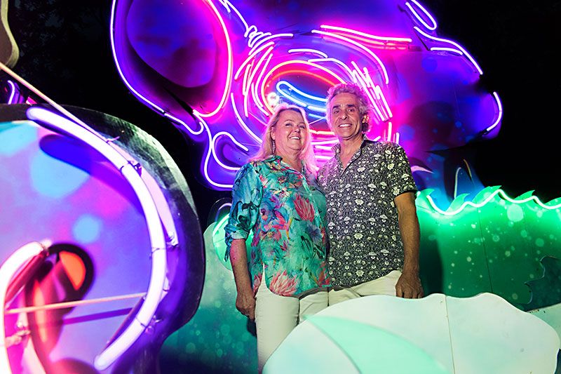 We Have an Issue: At Night the Art Comes Out to Play: Inside Ion Art’s neon wonderland, the “Surreal Garden” exhibit at Zilker Botanical Garden – Columns