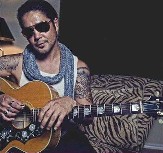 Guitar Nerding With Chris Perez Selena lead man and Grammy winning rock artist talks gear Music The Austin Chronicle