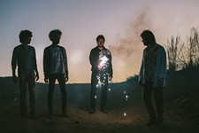 Boogarins é Foda