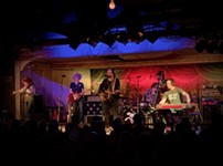 Steve Earle, Fresh Off <I>Jerry Jeff</I> Tribute, Deepens Songbook at Gruene Hall