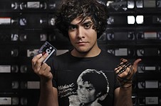 Neon Indian/Vega