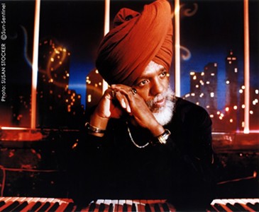 Dr. Lonnie Smith’s B-3 Love Affair