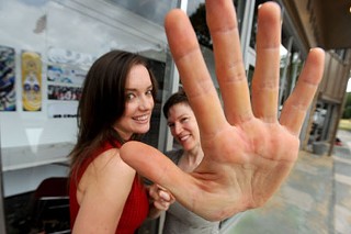 Stacy Muszynski (l) and Amelia Gray