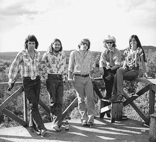 Up on the roof (of the Dry Creek Inn), 1972: (l-r) Bobby Earl Smith, Steve McDaniels, John X. Reed, David Cook, Marcia Ball