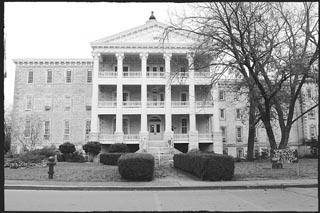Administration building of the Austin State Hospital, 4110 Guadalupe