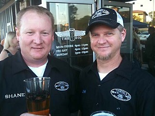 Shane Bordeau (l) and Jim Sampson of Twisted X Brewing
