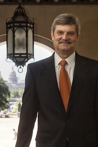 UT Vice Provost Steven Leslie