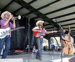 Crooks heat up the stage at Austin Chronicle's Hot Sauce Festival 2012