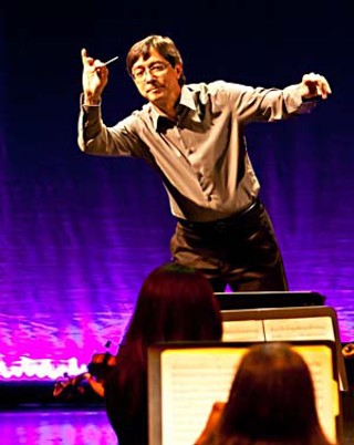 <i>Solo Symphony</i>