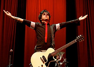 Maybellene, Why Can't You Be True: Mascara man Billie Joe Armstrong of Green Day