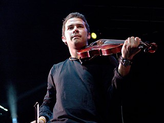 Brendon Anthony onstage with Pat Green in 2004
