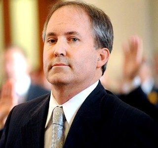 Attorney General Ken Paxton, reportedly facing three felony indictments to be unsealed on Monday