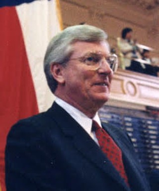 Governor Mark White addressing a joint session of the 70th Texas Legislature on January 14, 1987