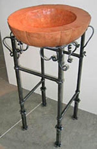Pumpkin sink, by Todd Campbell and Jennifer
Chenoweth