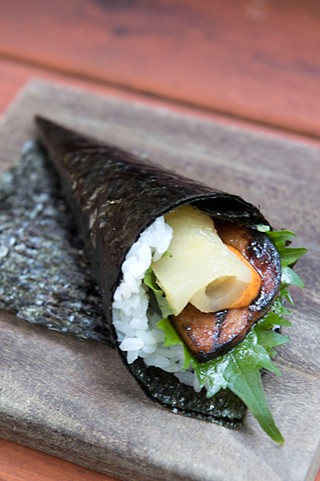 Spam musubi temaki roll