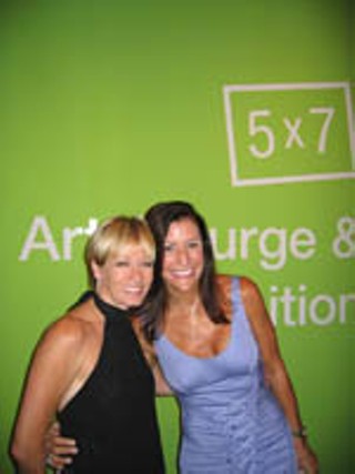 Sara Fox and Jenni Hummel, co-chairs of Ballet Austin's Fete 2005, at the Arthouse 5x7 benefit