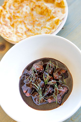 Wild boar pepper pot with roti