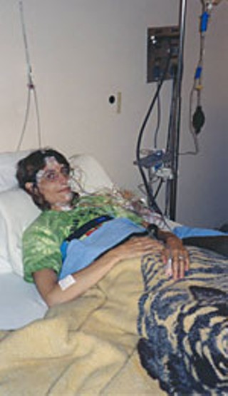 Raich vaporizing cannabis in the hospital, August 2003