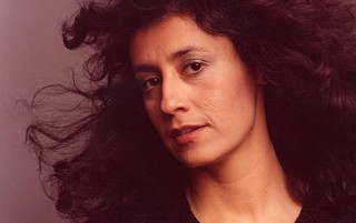Flores channels Ronstadt circa '77.