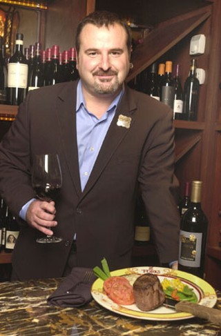 III Forks sommelier, Danny Payne