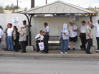 Cap Metro bus drivers and workers on the picket line