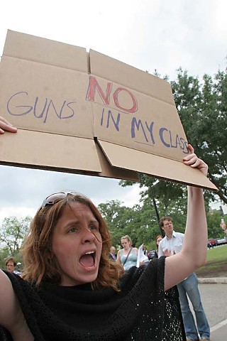 UT students and other opponents of a bill that would allow concealed handguns on university campuses staged a protest last week at the Capitol.