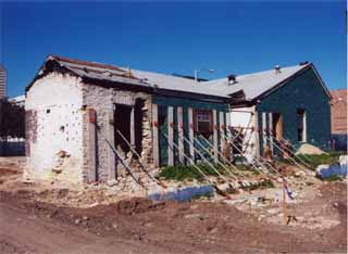 Susanna Dickinson cabin