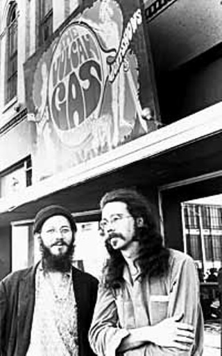 Jim Franklin (l) and Houston White at the Vulcan Gas Company, 1970