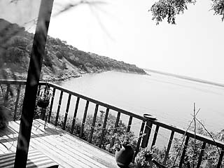 Nellcote by the Lake