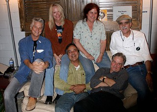 Texas chic: (l-r) Stephen Bruton, Cindy Cashdollar, Johnny Nicholas, Suzy Thompson, Geoff Muldaur, and Jim Kweskin, Wire Studio, Austin, 2008