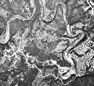 1984
<br>
Barnes and Connally: The Estates at Barton Creek
<br>
The Ben Barnes-John Connally partnership begins to develop the Barton Creek Country Club, golf course, and conference center as the centerpiece of the swank, 2,200-acre Estates of Barton Creek, which include the Barton Creek Country Club.